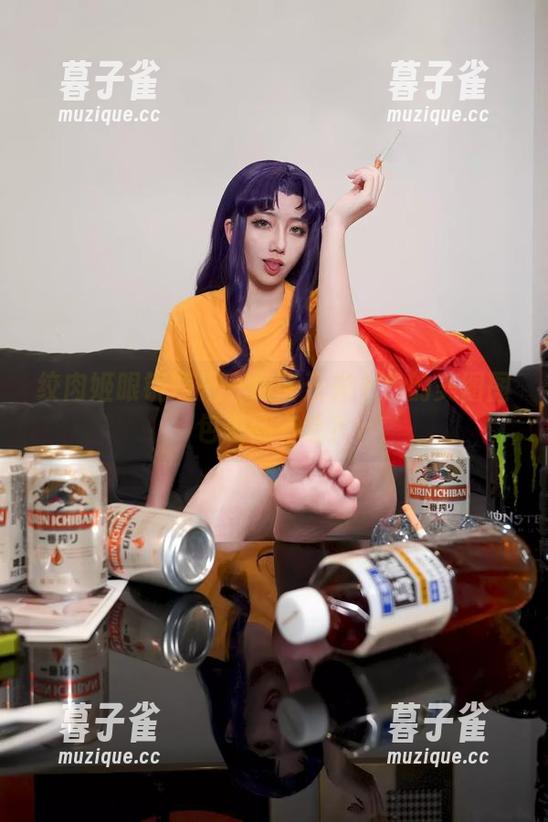 绞肉姬 绞肉姬眼镜照——那些五光十色的美图图包里都有啥?