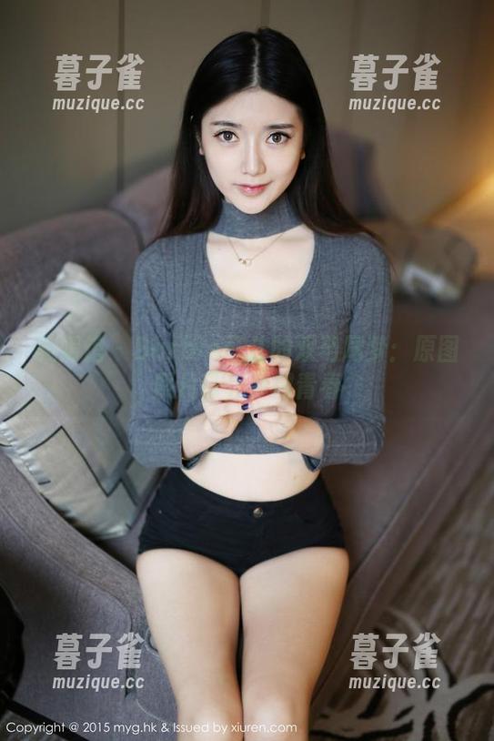 美媛馆-Barbie可儿 美媛馆 - Barbie可儿的双马尾梦:原图照片带你穿越青春