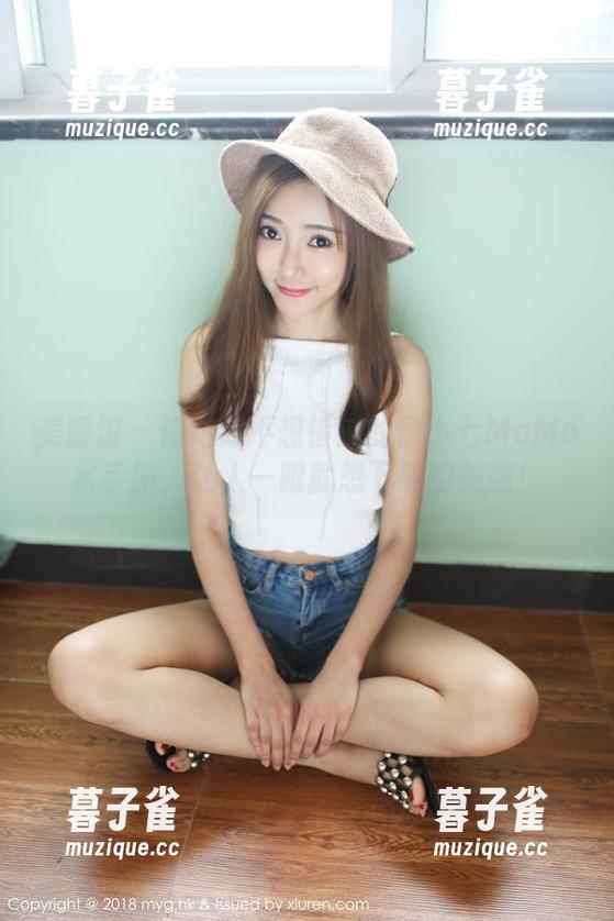 美媛馆-伊小七MoMo 美媛馆 - 你绝对不想错过的伊小七MoMo水手服,让人一眼就想下载的美照!