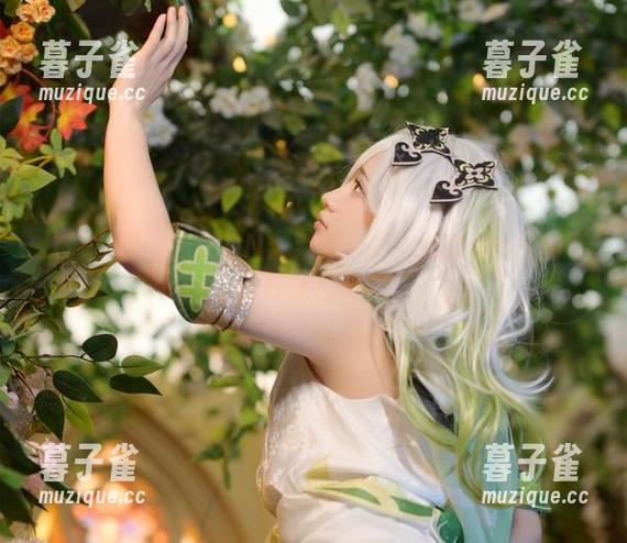 莱可Raika 从修女到时尚ICON:莱可RaikaCOS图片的奇妙旅程!