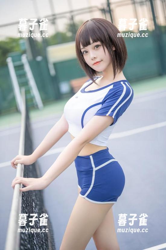 蜜汁猫裘 从蜜汁猫裘的厨娘故事中获取灵感:精彩图片,下载走起!