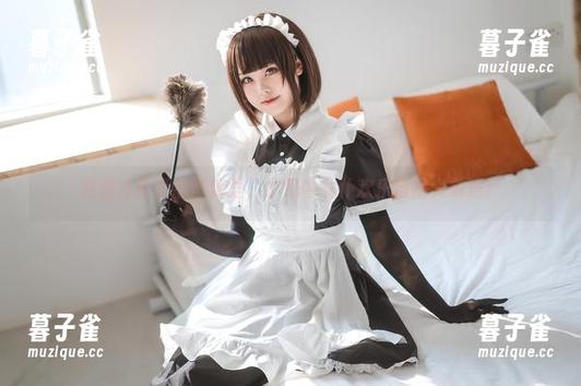 蜜汁猫裘 在蜜汁猫裘的图库里,小奶牛女仆欢乐自拍大放送!