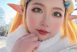 这个泡泡就是逊啦赛车服：高清作品带你进入‘车速变脸’的幽默世界