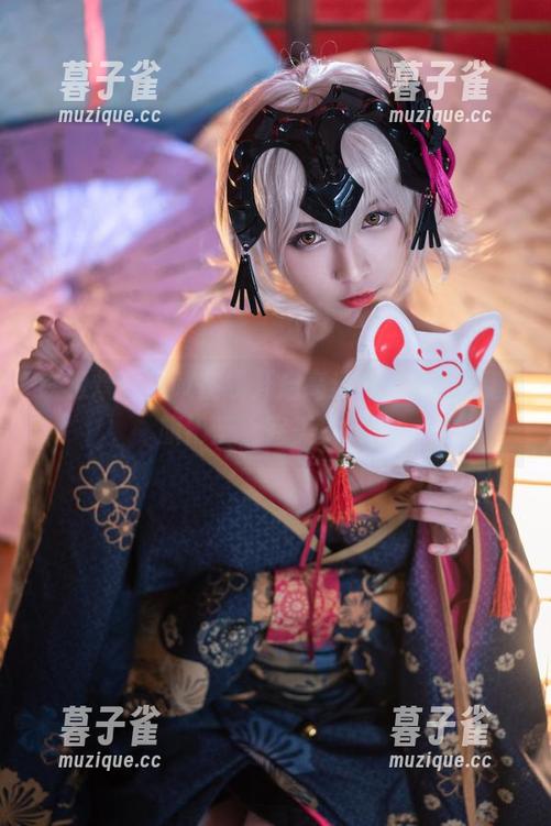 铁板烧鬼舞w在线开启高清模式，玉藻前旗袍蓝，完美享受！