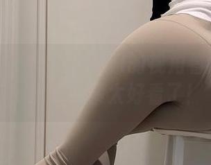 微密圈 – 从陈妮妮UNI的视角看高跟蜜桃，定制图集太好看了！