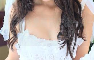 青豆客 – 在泳池里感受自由—孔一红的免费图包，别错过！