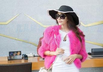 魅妍社 – 九儿短裙图包来袭，免费送！小心，瞬间被美晕！