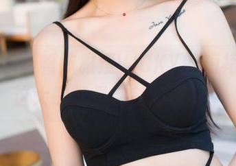 魅妍社 – 看看陈雅漫VICKY的短裙定制，这大概就是完美的模样！