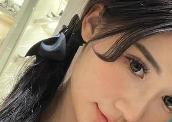 微密圈 – 原图直击：黎允熙的黑丝，让我忍不住多看几遍